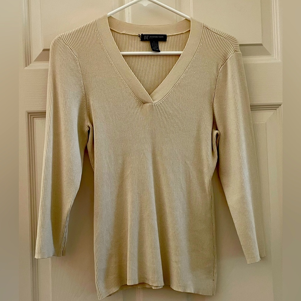 3/4 sleeve cotton sweater.